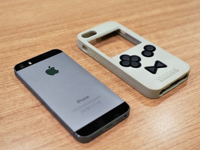 hyperstarter's tweet photo. Swoppy is a working #Gameboy emulator that plays retro games in a #Phonecase @kickstarter #ComputerGames https://t.co/wgttu2MNhB https://t.co/3ewJxptOkM