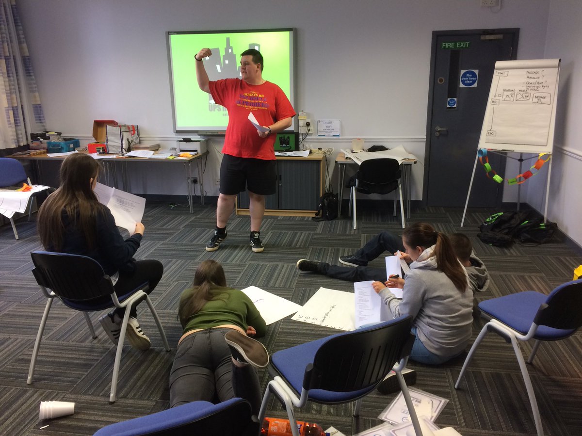 Paul_M_YS's tweet photo. #UPSRoadCode session with @Youthworkstuart #ITStage2 @YouthScotland @UKYouth @NLCYouthwork we're ready to get going #DrivingSafely https://t.co/dtbrPDGA47