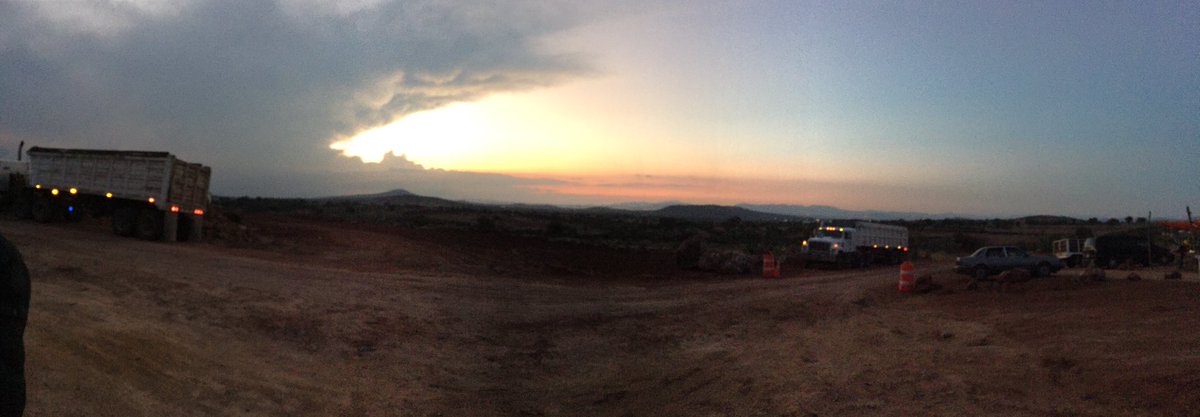 RebekVelazquez's tweet photo. #ViajemosTodosPorMéxico #TrabajoSiHay #trabajando con en bella vista https://t.co/OxQ6hfpeKl