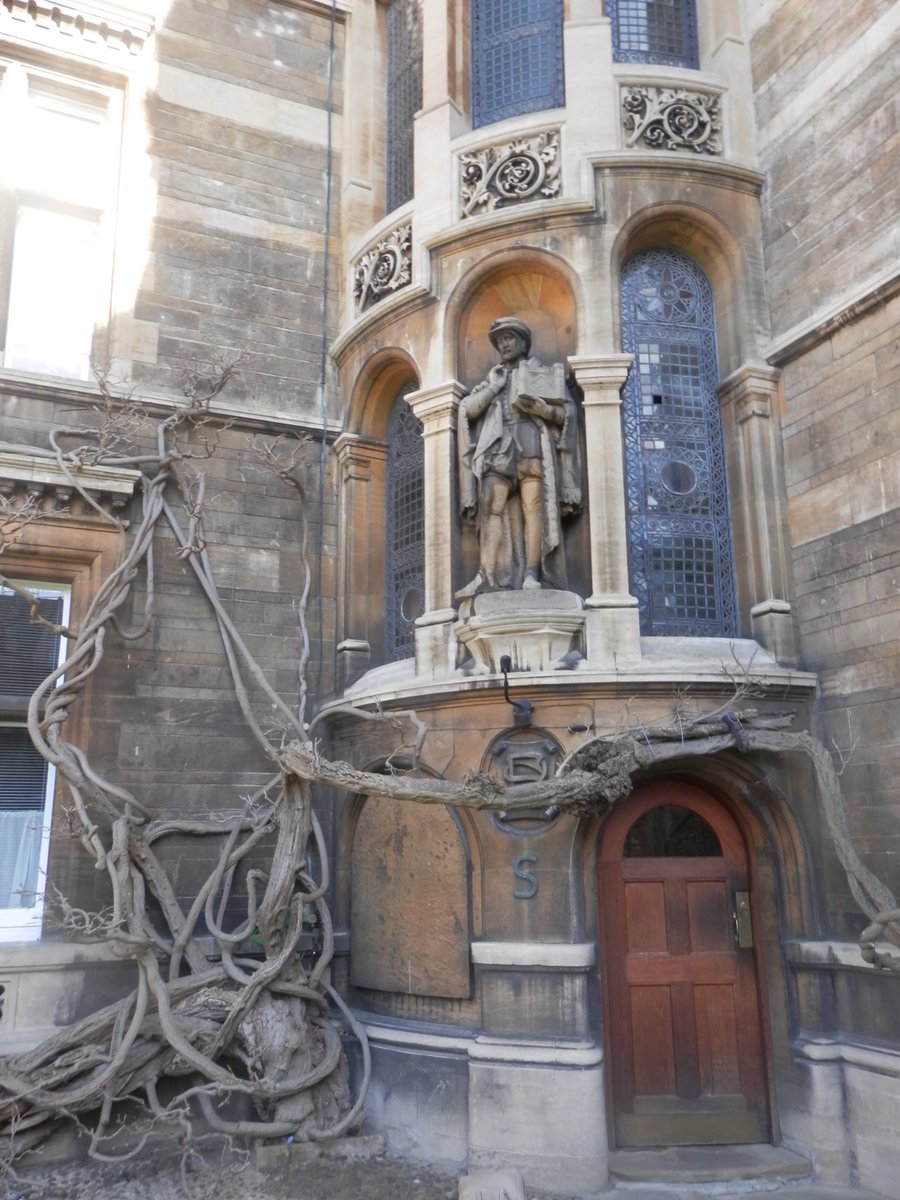 JulieAnnHart4's tweet photo. #Gonville&Caius #Cambridge #StephenPerse #PerseSchool #favouritecorner https://t.co/gxQEN4P94o