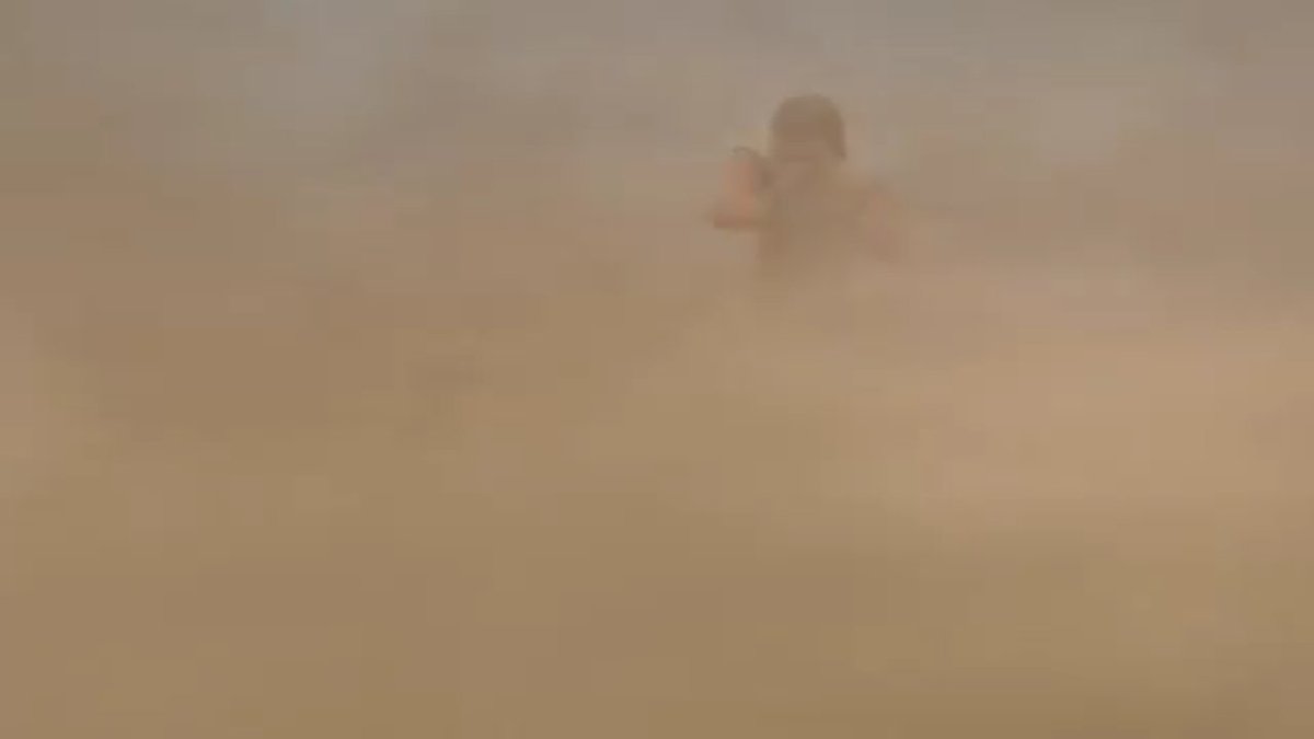 JediKnightEzra's tweet photo. The sandstorm on Tatooine. #StarWarsRebels https://t.co/AeFhbkFmow