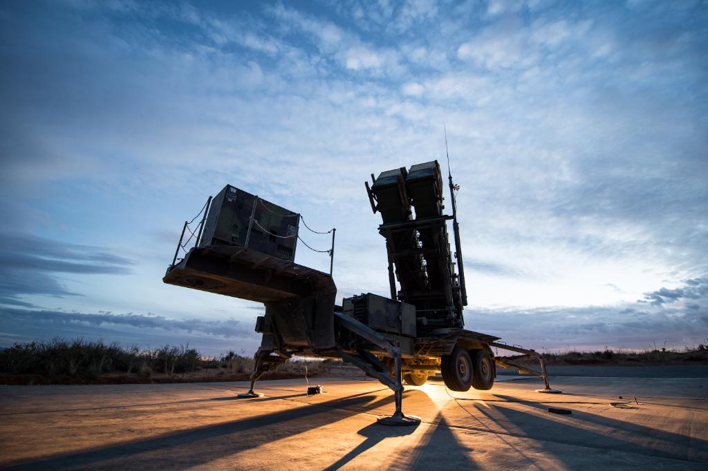 RTX_News's tweet photo. In peace or war, our Patriot air and missile defense system is constantly tested and enhanced. See how: https://t.co/60t7WGJlJv https://t.co/fjAZ2JLP1r
