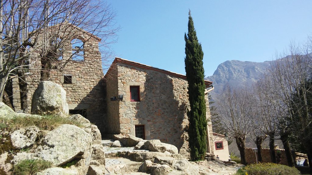 eliseuvilaclara's tweet photo. Sant Bernat - Matagalls - Sant Marçal, fet. Ara només falta tornar a Sant Bernat! Excursió preciosa i molt ben acompanyat! https://t.co/km5SBdYAlg
