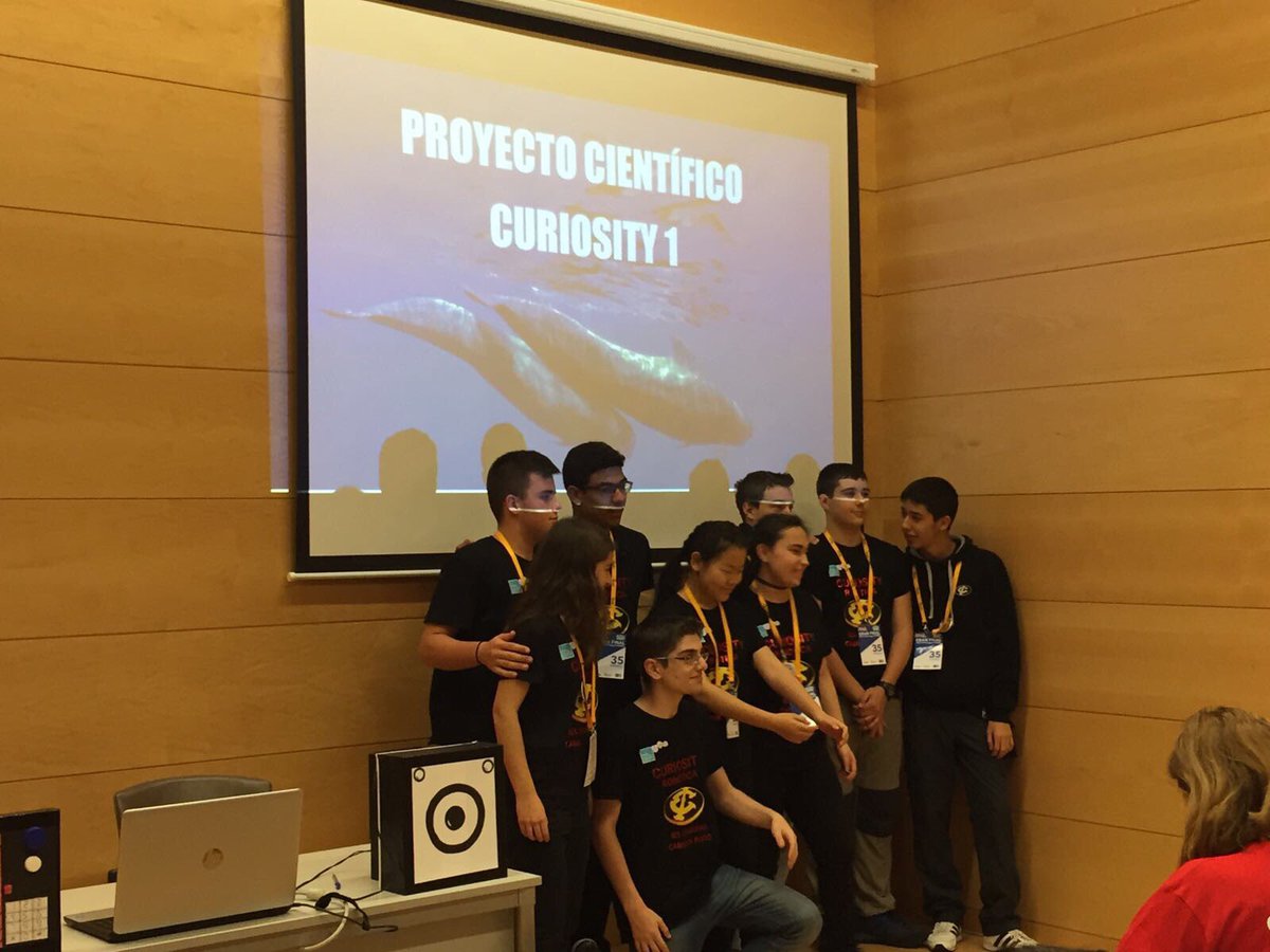 FLLCanarias's tweet photo. 🌊👏🏼👏🏼Presentando su proyecto científico @curiosityteamg1 El mar preocupa y mucho a los equipos de #Canarias #FLLGRANFINAL17 @FLLSpain https://t.co/zzlClR2fps