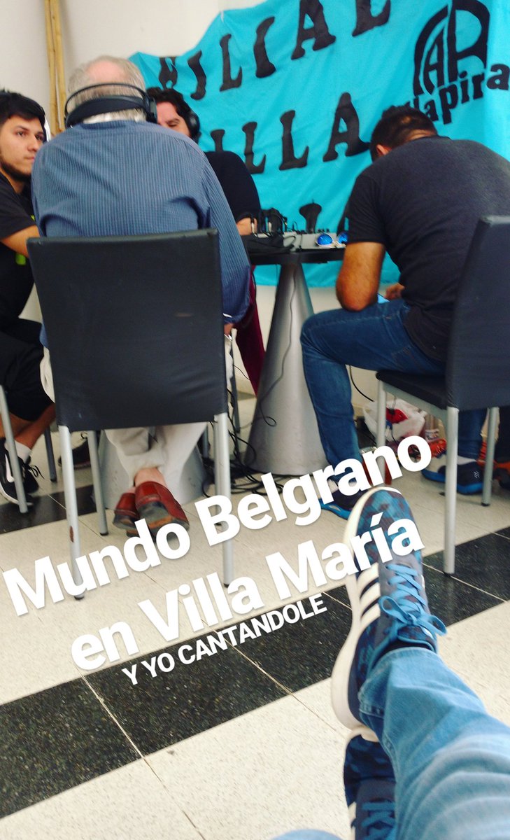 tetomaggi's tweet photo. En vivo desde Villa María @Mundobelgrano acá estamos aguantando los trapos y cantando... 💙 @PirataVilla https://t.co/tzHRgHYrcy