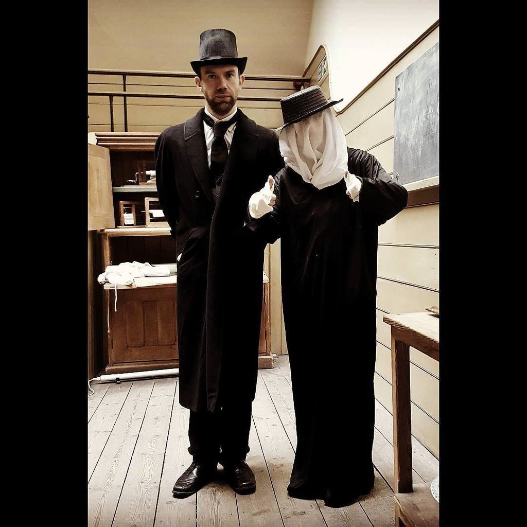 OldOpTheatre's tweet photo. The winners of our #Victorian costume contest are here!!! Photo by @ioreth.ni.balor
#oldo… https://t.co/dwueHZMvu5 https://t.co/quDkJ0VRyR