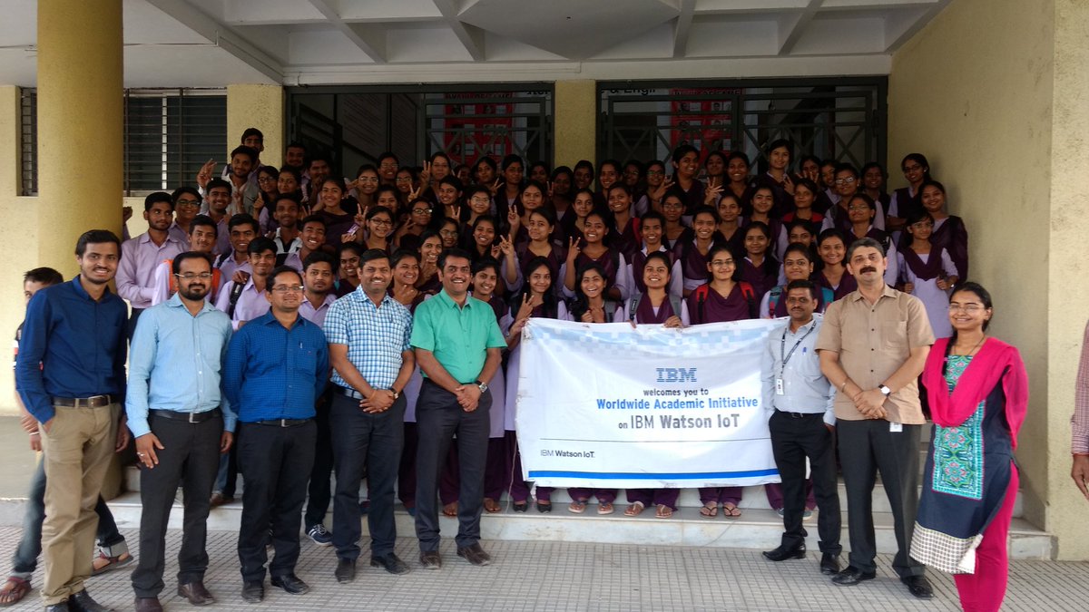 amol_kulk's tweet photo. This time #SIPNA College of Engineering #Amravati. #IBM #WatsonIoT #Bluemix @nodejs @NodeRED #cognitivecomputing #chocolates &amp; #passion... https://t.co/4GuAMoBnud