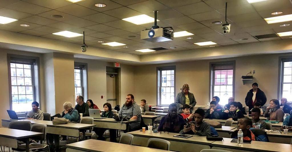 loraineballard's tweet photo. #PCCY hosting a planning meeting with kids for upcoming #minecraft event/fundraiser. @pccy… https://t.co/0S2wzFM8Zz https://t.co/XsOoetgPP7