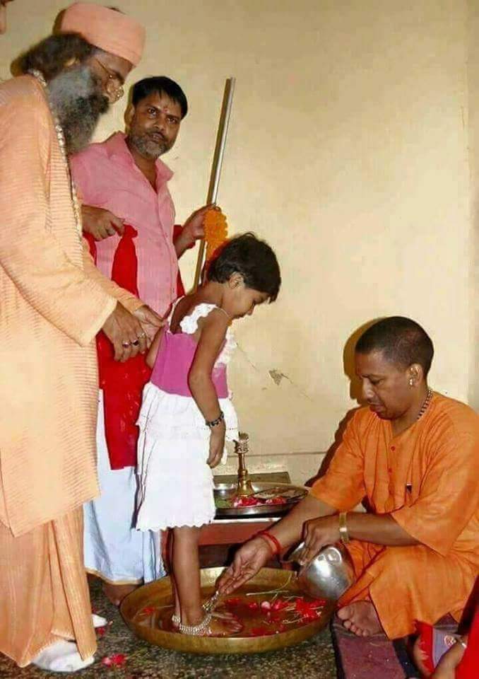 TechTouch_India's tweet image. Retweeted Krishan Pal Gurjar (@KPGBJP):

भगवा संस्कारों एवं सनातन सभ्यता के अनुयायी योगी आदित्यनाथ जी को उत्तर प्र…