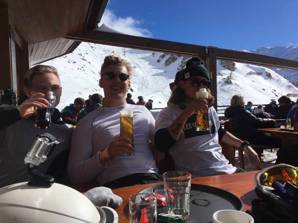 Adamolofsson tweet media