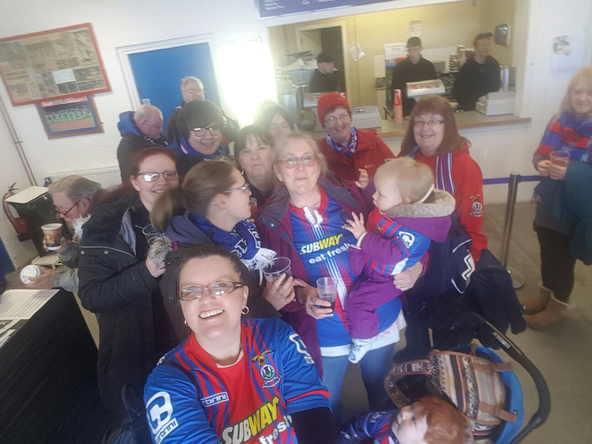 lynneictfan's tweet photo. #MFL The sportsbar rocking prematch  Lets do this #icyfc https://t.co/QhHKtzGnvI