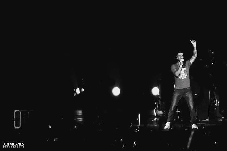 jenvidanes's tweet photo. Happy bday, you sexy beast. 😉❤ .
.
.
#maroon5 #maroonvtour #maroonvtourmanila #loveitlive … https://t.co/8FdqNM4Ns0 https://t.co/djKLWtpAn3