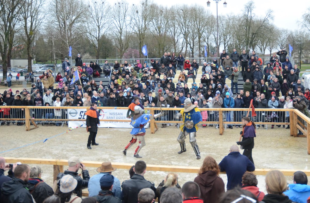 Nicolas_Frise's tweet photo. @SaintDizierFR @Haute_Marne au rythme des #championnatsdeFrance de #combatmedieval. Compte-rendu de @latetard dans votre #JHM https://t.co/hhzt3RpDx7