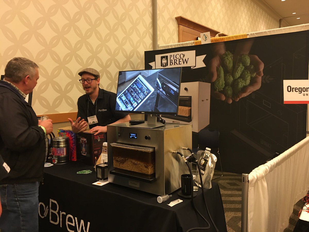 Hello PicoBrewers! Come say hello to us at the <a href="/PNWHC/">PNW Homebrewers Conf</a> and ask our Master Brewer <a href="/Buffalowing/">Annie Johnson ☮️🌈🍻</a> a few brewing questions!