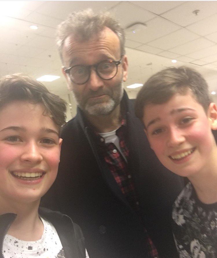 We just met Hugh Dennis!!! 😱😱😱 For those of you who may not know, he is a really funny comedian!!! He was really nice!!!