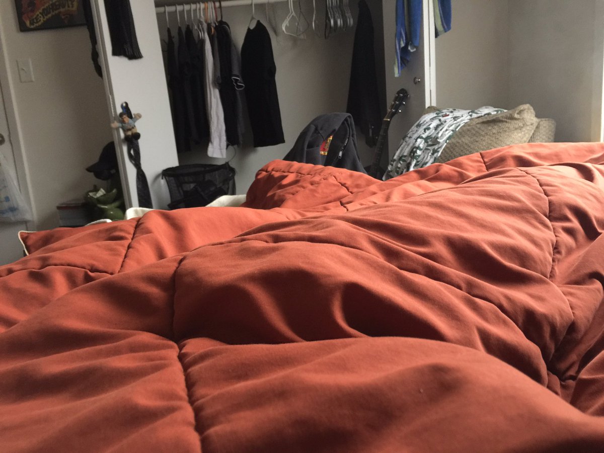 jcruz3402's tweet photo. Exactly where I wanna be after a night of shenanigans
#StPatricksDay
#workin2hours https://t.co/CSTNG11VQm