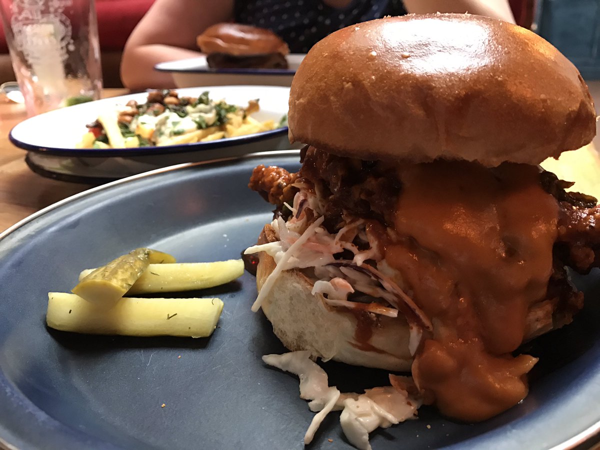 Well @BrightonSuz - I'll see your hand and raise you <a href="/littlebluesmoke/">littlebluesmokehouse</a> <a href="/7StarsBtn/">The Seven Stars</a>