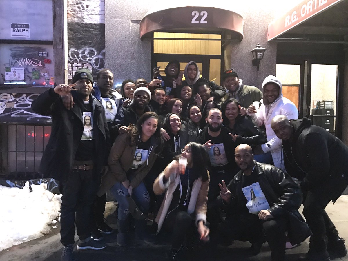 urfavsluttyboy's tweet photo. She brought us all a lil closer ๐๐ฝ #ripisis https://t.co/llVeE1p9qi