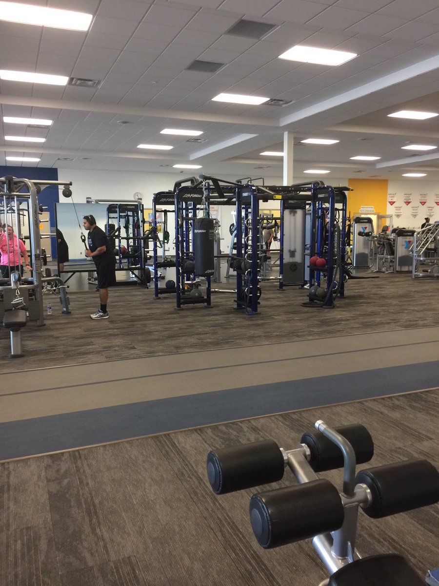 CoachIrsik's tweet photo. Time to feed the addiction #MovingBricks https://t.co/NMaXke1Eol