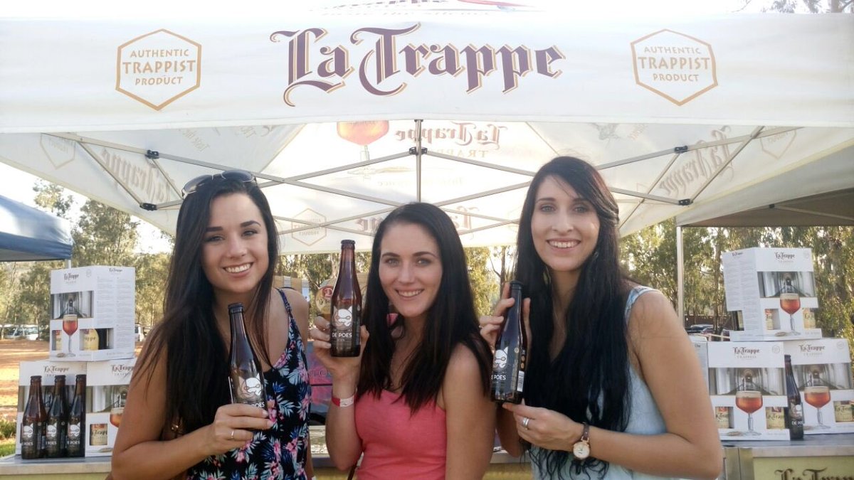 LaTrappe_ZA's tweet photo. Ladies enjoying a casual @DePoesBrew_ZA @MonteDeDiosPTA 😌🍻👌🏻#latrappe #depoes #trappist #craftbeer #shelovesbeer #cuteladies https://t.co/XtAwQH2mOQ