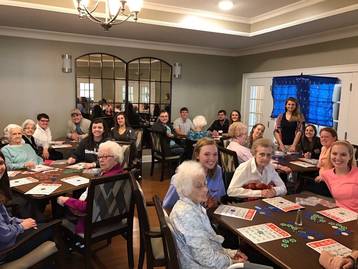 pvhsbeta's tweet photo. Beta Service Day part 2 is a HUGE SUCCESS!!!! Seniors with Seniors. #betasserve #itsnotaboutyou #giveback @PowdersvilleHS @nationalbeta https://t.co/2puNqx0l9M
