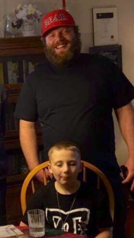 Media371's tweet photo. 8 yr old Noah Gaudet is 4'3", 75 pounds with light brown hair, blue eyes, wearing a black winter jacket with grey fur on hood.  #AmberAlert https://t.co/fuga4gLVCM