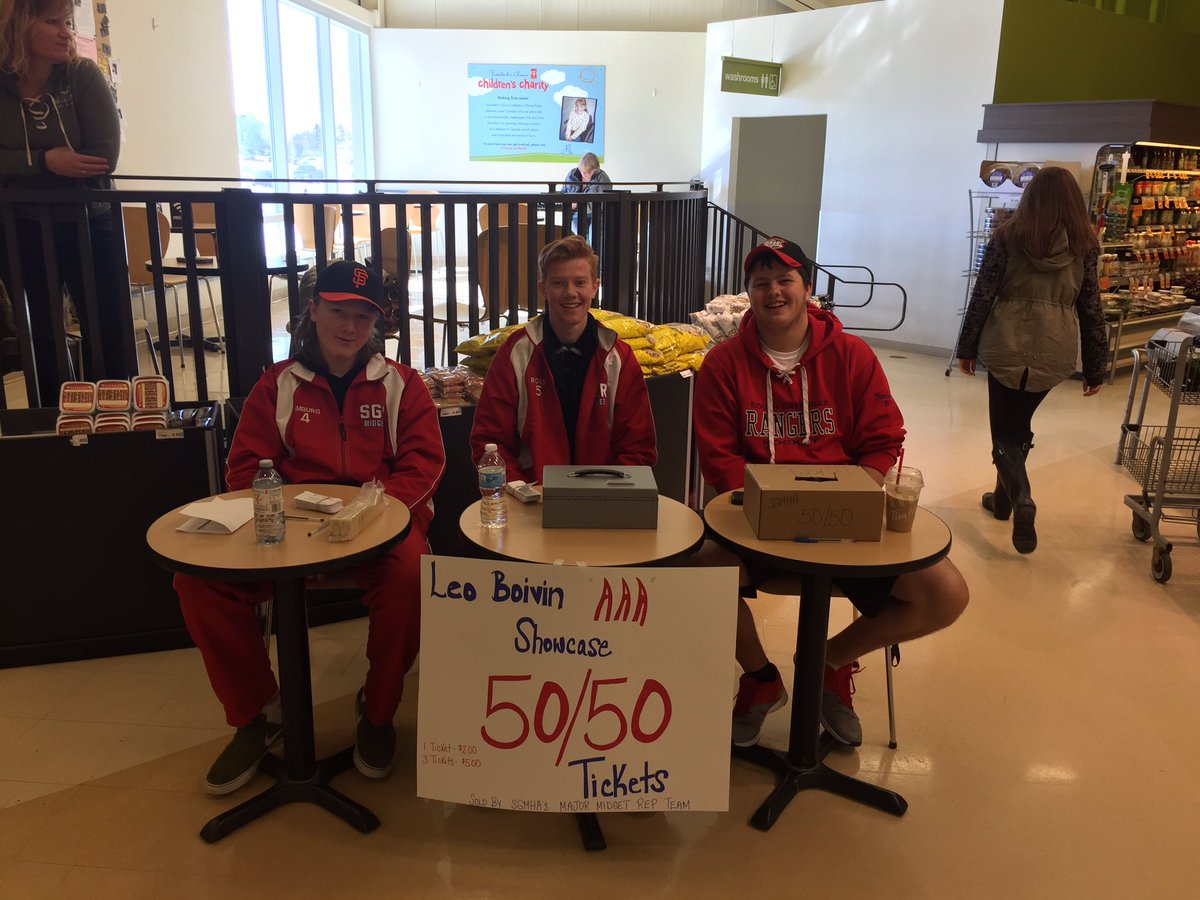 The_RowRules's tweet photo. The #SGR Boys are selling @leoboivintourny 50/50 tickets at O'Reilly's Independent Grocer! 
#RowLovesTheRangers #LocalSupport https://t.co/8yW3sT208a