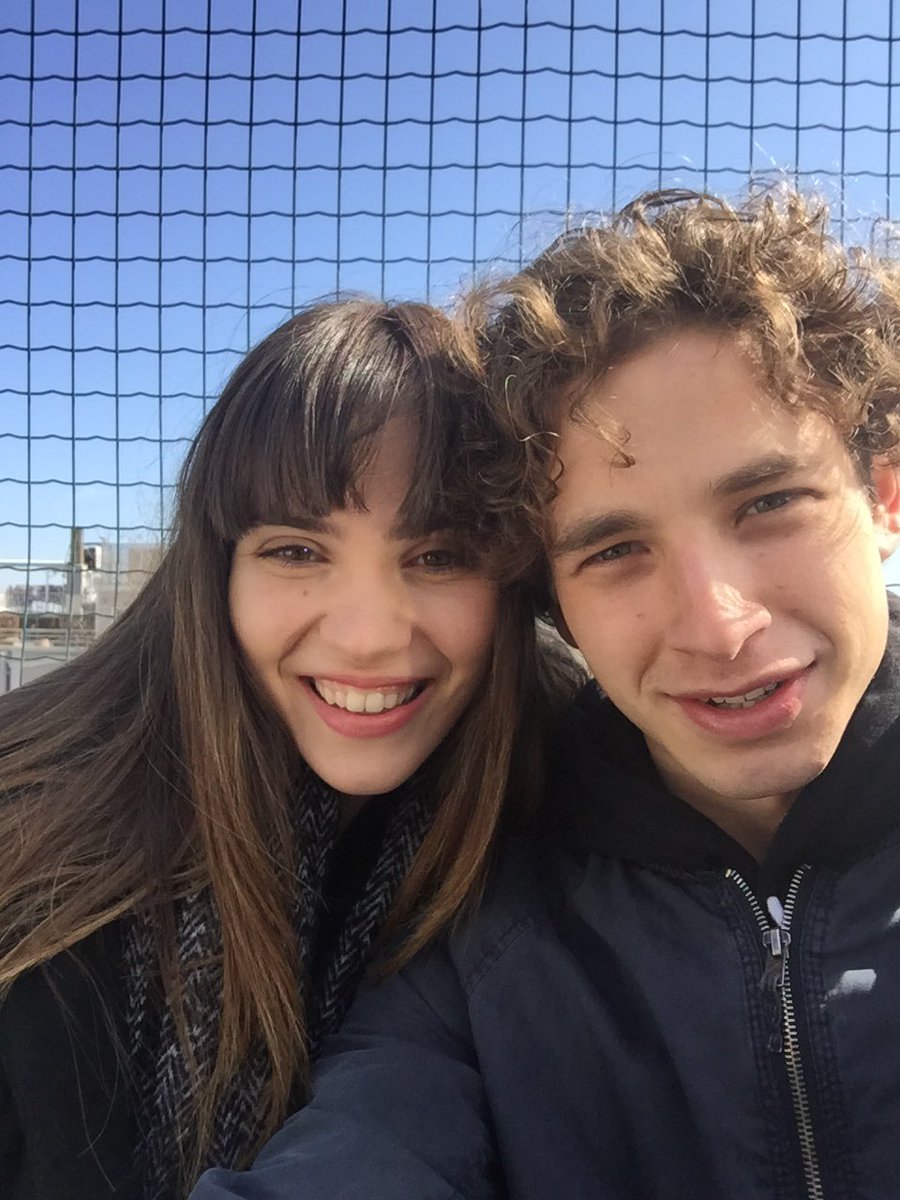 Hakmelİle AdıEfsane TTsi mi yaptınız siz? #KalbimAcıyor 😎