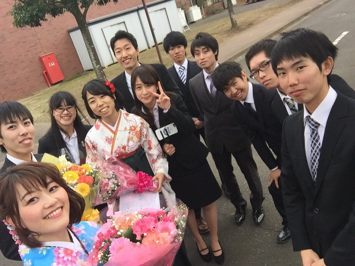 文教大学湘南陸上部 3月18日文教大学湘南校舎の卒業式でした ご卒業おめでとうございます 今まで指導や応援してくださった先輩方ありがとうございました 先輩方に劣らぬよう精一杯練習に励みます