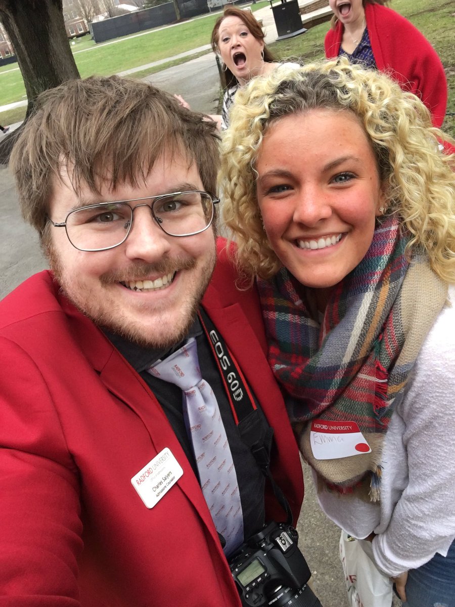RadfordCharles1's tweet photo. Hey! Just helped this girl find the #bookstore so she can leave with that #RadfordSwag after #HighlanderDays @ReadyforRadford https://t.co/eKg5gEFcpM