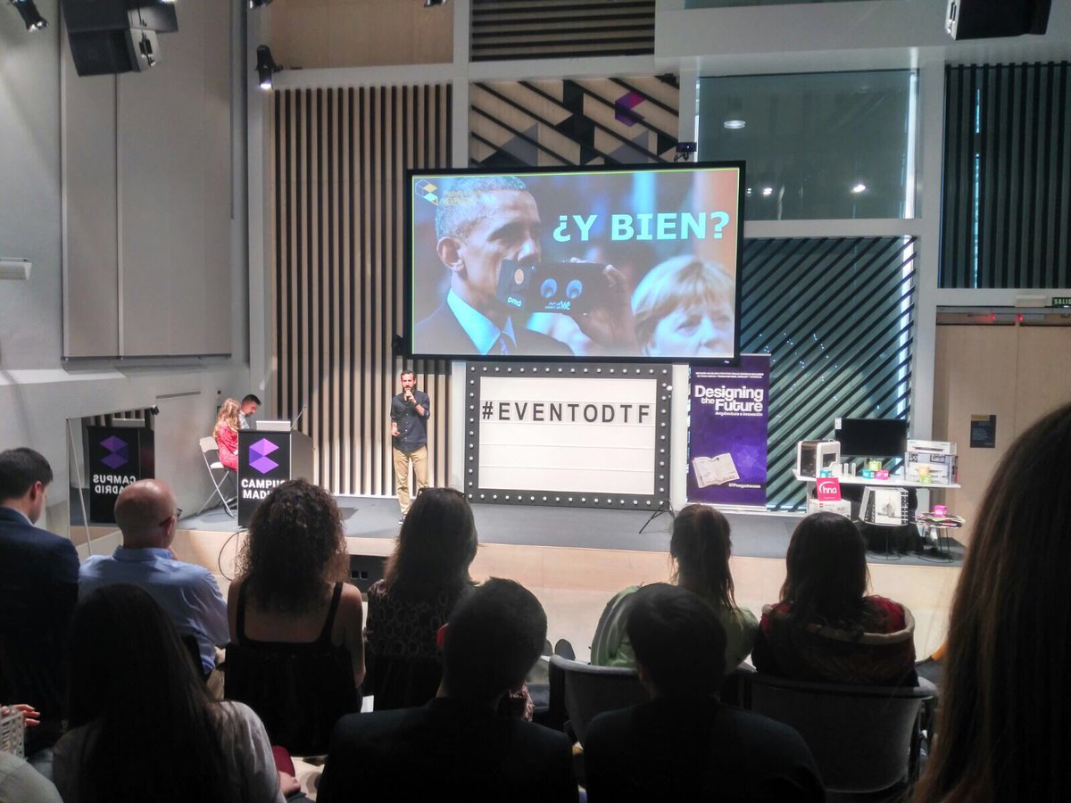 isostopy's tweet photo. 📐🖊fjescorihuela participa en estos momentos en el  #EventoDTF hablando sobre #arquitectura y #RealidadVirtual https://t.co/FZRMHK2E8Q