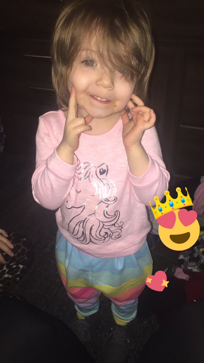 My pretty baby girl! ❤ i love you so much💕 You mean the world to me because i would do anything for you! 💜😍👶🏻 #love #mybabygirl #kisses#hugs