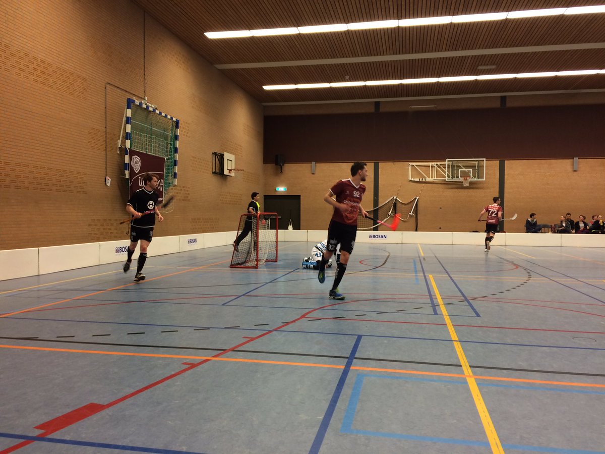 JorgAndree's tweet image. Trots op heren 1 @UCFaceOff 
Gespeeld voor wat ze waard zijn. Net te weinig gepakt. Van harte @SonicsFloorball succes in finale.