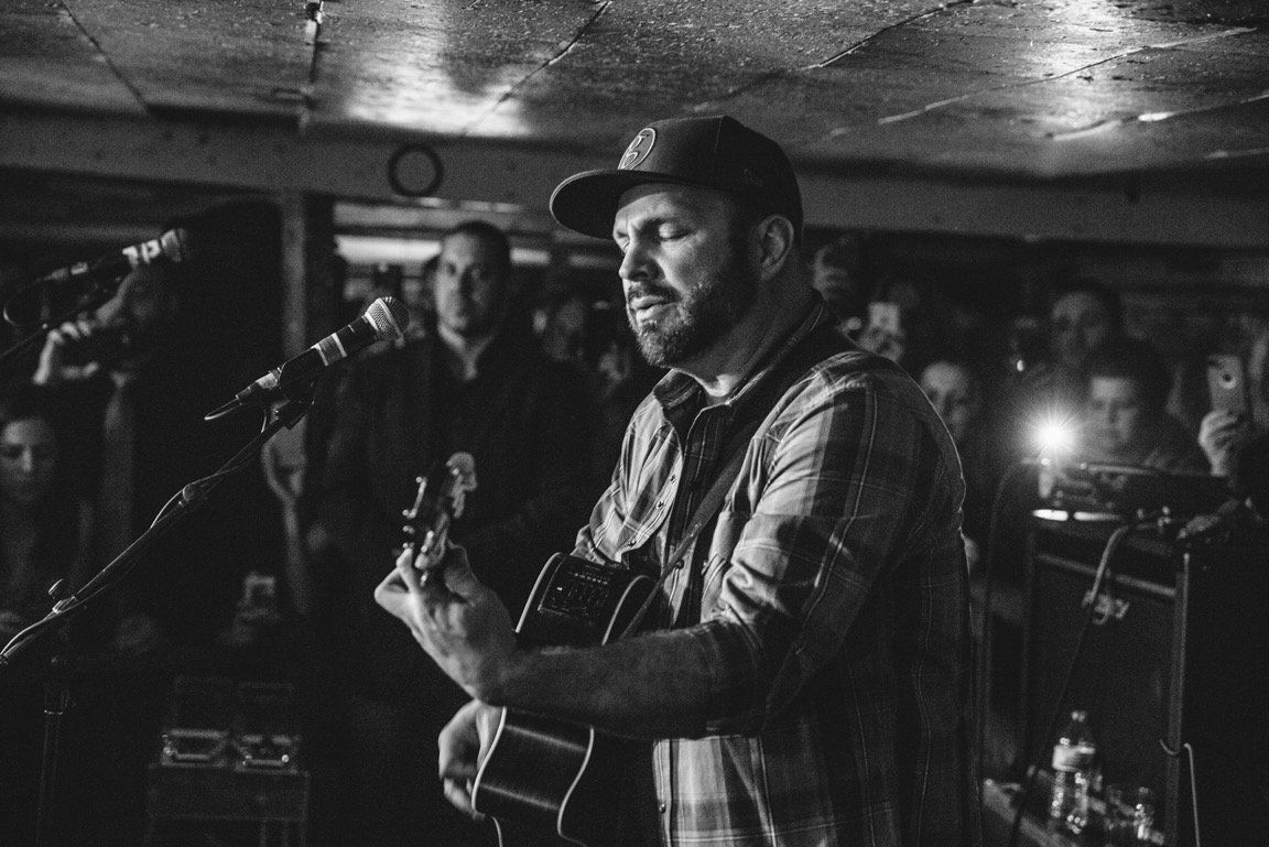 amazonmusic's tweet image. .@garthbrooks. Broken Spoke. Austin, Texas. That was something special 😉 #AskMeHowIKnow amzn.to/2nhBWMG  📷: @Josephllanes
