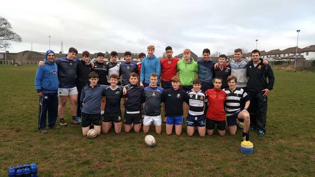 A big thank you to <a href="/IRFURugby/">IRFU</a> 7's and <a href="/CCRoscrea/">Cistercian College</a> past pupil <a href="/ShaneLayden/">Shane Layden</a> for the 🏉7's camp in prep for the <a href="/umbrella7s/">umbrella7s</a>. #topman #CCRLegend