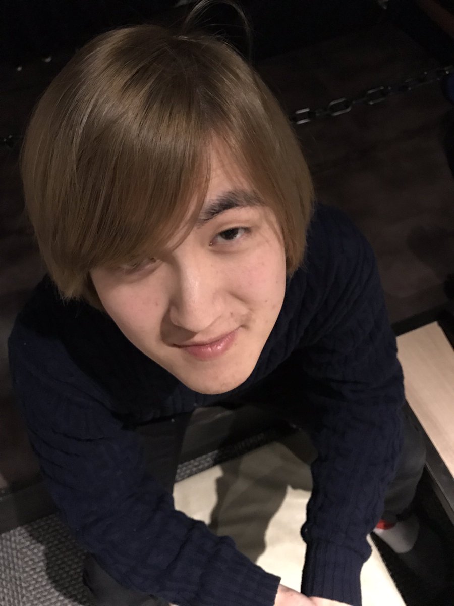 Tatsuya_Drum's tweet image. 打ち上げ。

#wrongcity #MELLOWSHiP #THEMUSMUS # HenLee #RIZING2END #TLDK