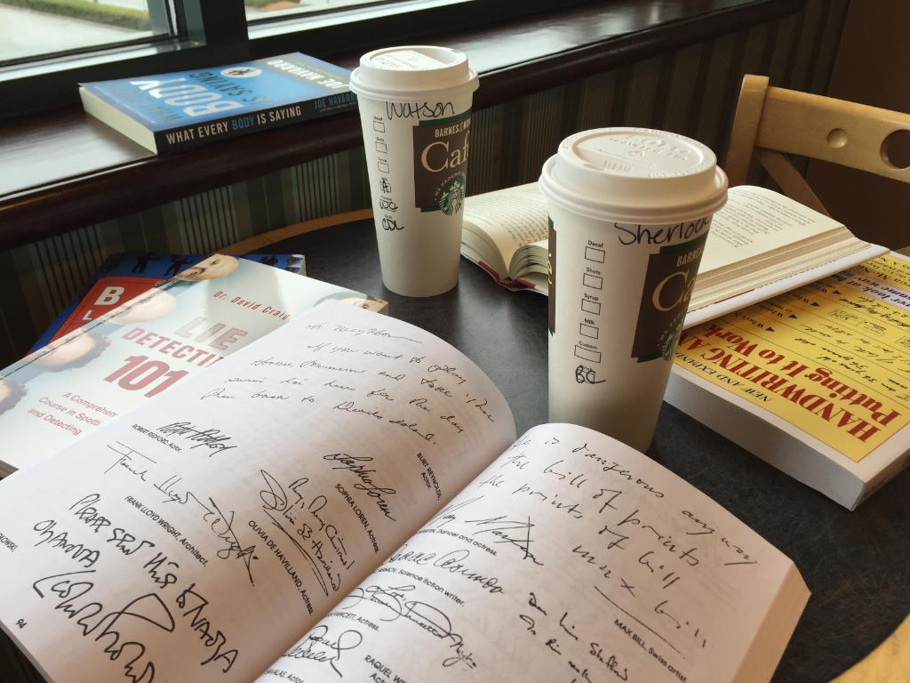 BNMallofGA's tweet photo. Sherlock Holmes and Watson are on the case! #sherlockholmesweekend #bnbuzz #sherlockholmes #detective https://t.co/9sq2EwcrHz