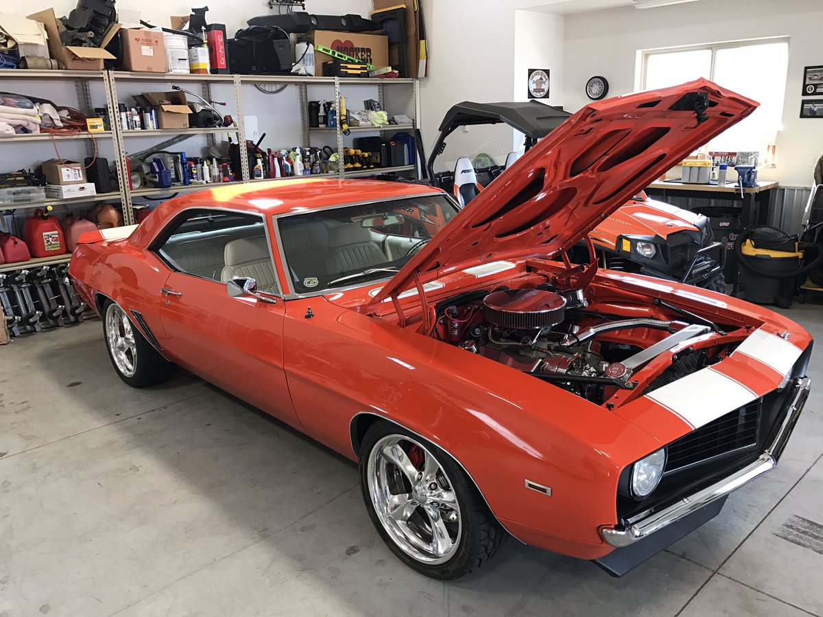 fossilfuel69's tweet photo. Waking up the beast today from the long winter #camaro #restomod #gmachine @MotavationJC555 @momma_rocker https://t.co/Qm9aWl1JVp