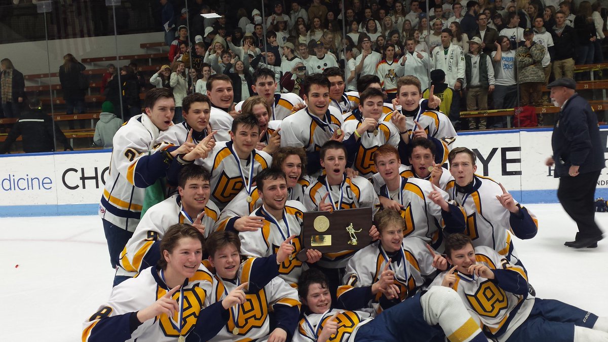 WAAthletics's tweet photo. State Champions! https://t.co/Tv0ifUJocn