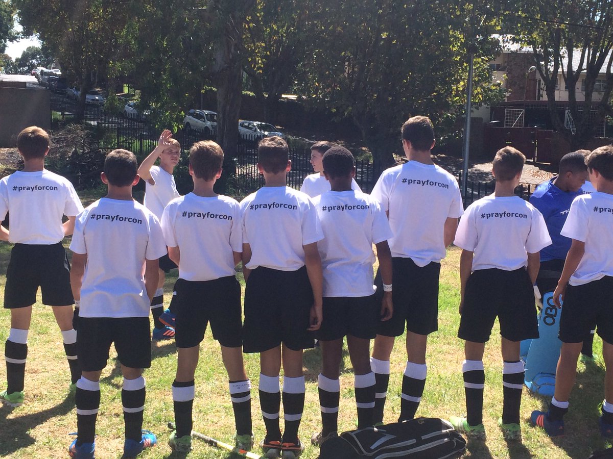JeppeHockey's tweet photo. Our thanks to Hockey Patrons Association for the #Pray4Con shirts that the boys wore today https://t.co/fiSPk1aJFS
