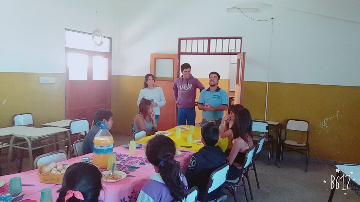 luuzmac's tweet photo. Almuerzo con la familia CAJ  un proyecto compartido #TodosSomosCAJ  @SilvanaFiliu @fguillesaavedra @VivianaMTarifa @aniberruezo https://t.co/BOpTSZiGGZ