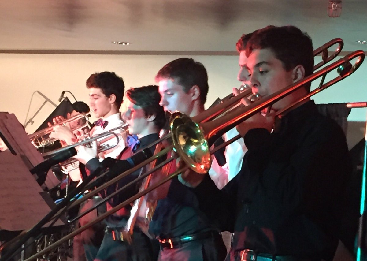 RHSGiants411's tweet photo. Great work RHS Musicians and Mr. Mattern!  Fantastic Night of Blues!! https://t.co/uNhavLzhAj