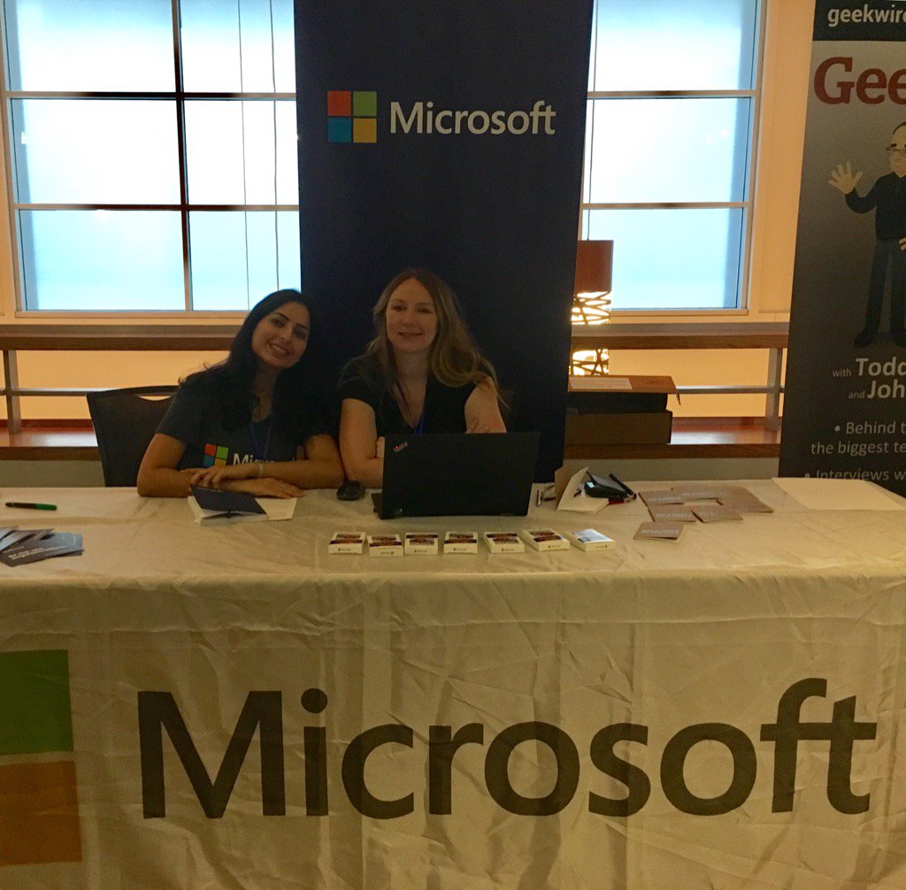 PrachiMehr's tweet image. #ainextseattle come see us ! Microsoft AI is hiring and we want you !