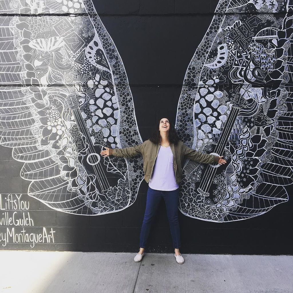 amandaabella's tweet image. Hanging at the #nashvillegulch #travelhacker #travelhacking #makemoneyyourhoney #musiccity… ift.tt/2n0QgIu