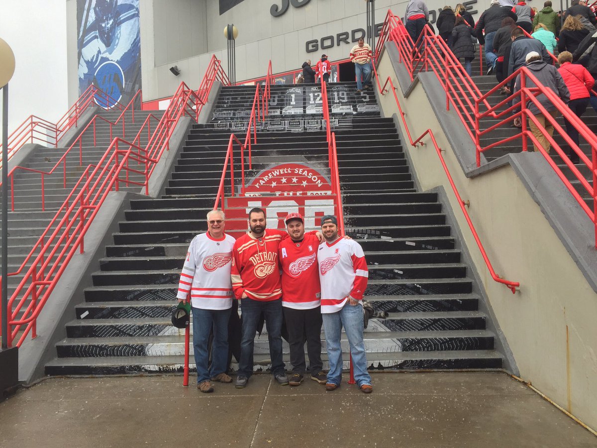 micro00613's tweet image. #AtTheJoe