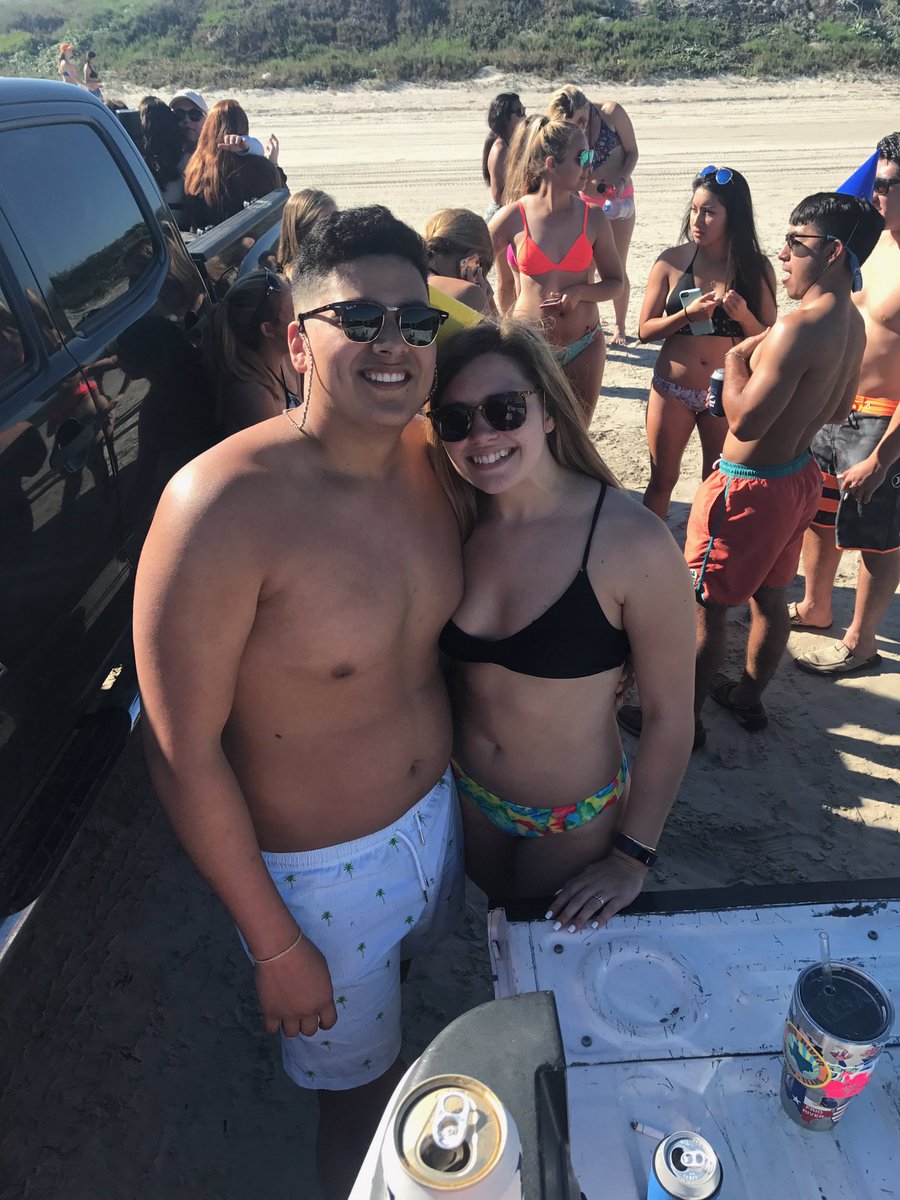 Lessslie_16's tweet image. I survived a whole 7 days of being drunk at the beach wbu?? #spingbreak