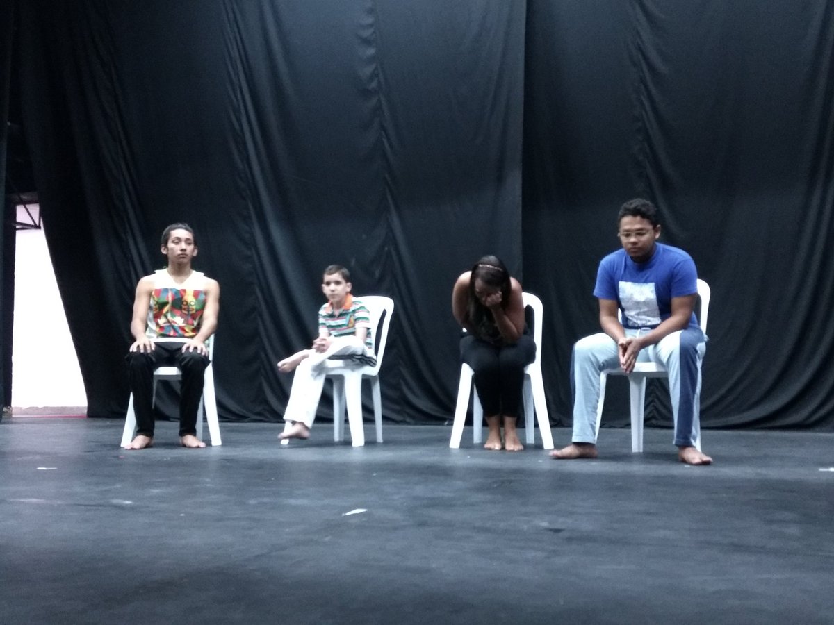 ProscenioT's tweet image. Te gustaría aprender a improvisar? En el IMPRO/Lab todo es posible, contáctanos e inscríbete al: 3003899878 #ImproLab de #ProscenioTeatro