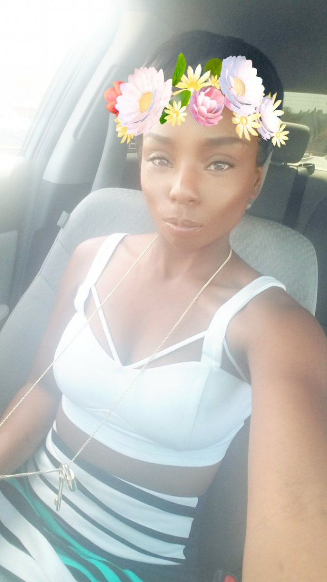 goddessdoja21's tweet photo. Ready for the summer already and your tributes so send them mutts #findom @ebonyd https://t.co/VHghvRK7vr