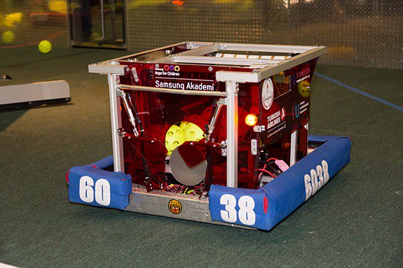 Team6038's tweet photo. South Florida Regional Contest #itobot #FirstInFlorida @fikretyukselfoundation #firstinspires #firststeamworks #FRC #MORETHANROBOTS https://t.co/iSjV9yqJcQ