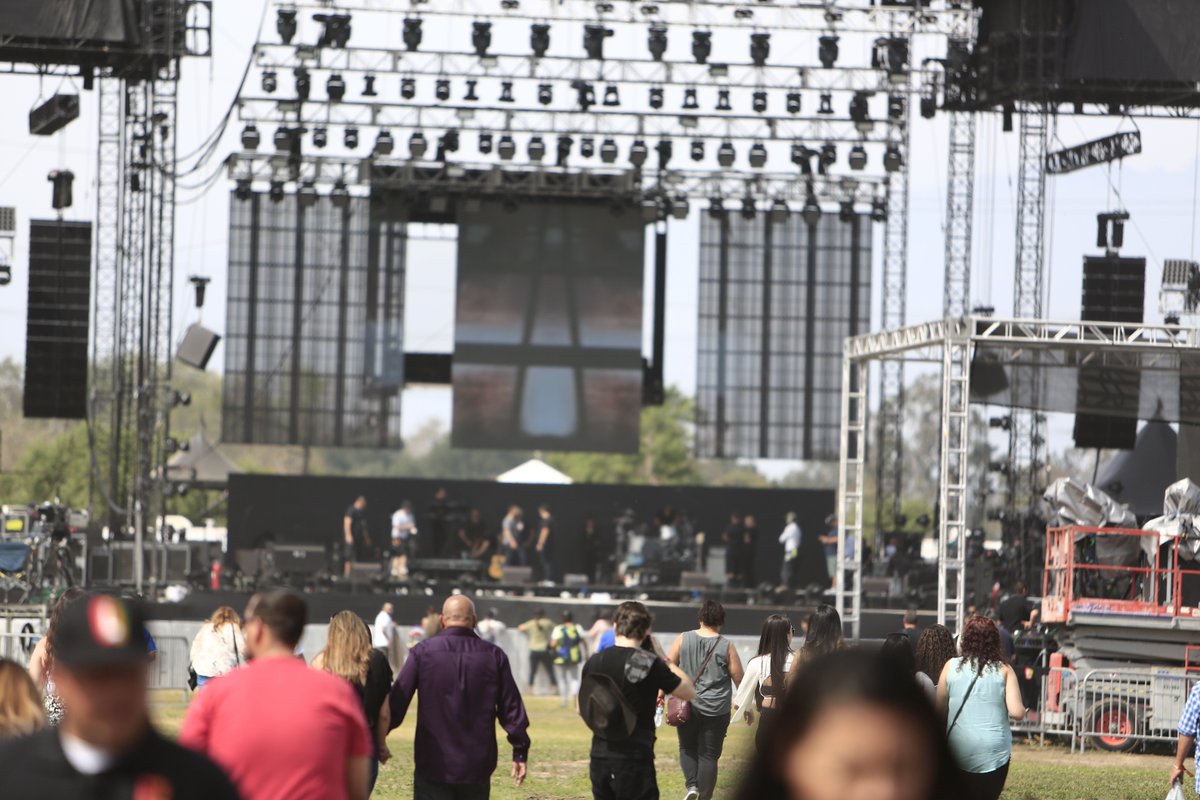 ¡La gente sigue llegando! #LFestival #VamosaL #JuntosSomosMás